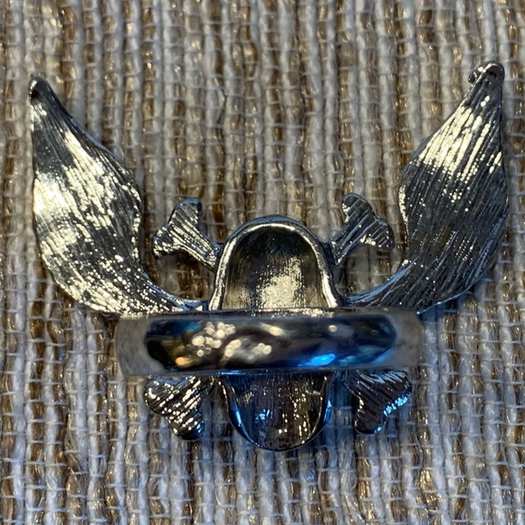 Huge & Wide Silver Skull w Wings Statement Cocktail Ring Size 7.5 - Picture 6 of 11